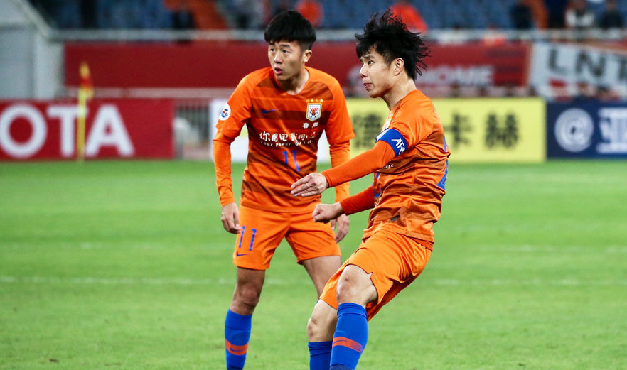 山东鲁能险胜对手，晋级淘汰阶段的简单介绍