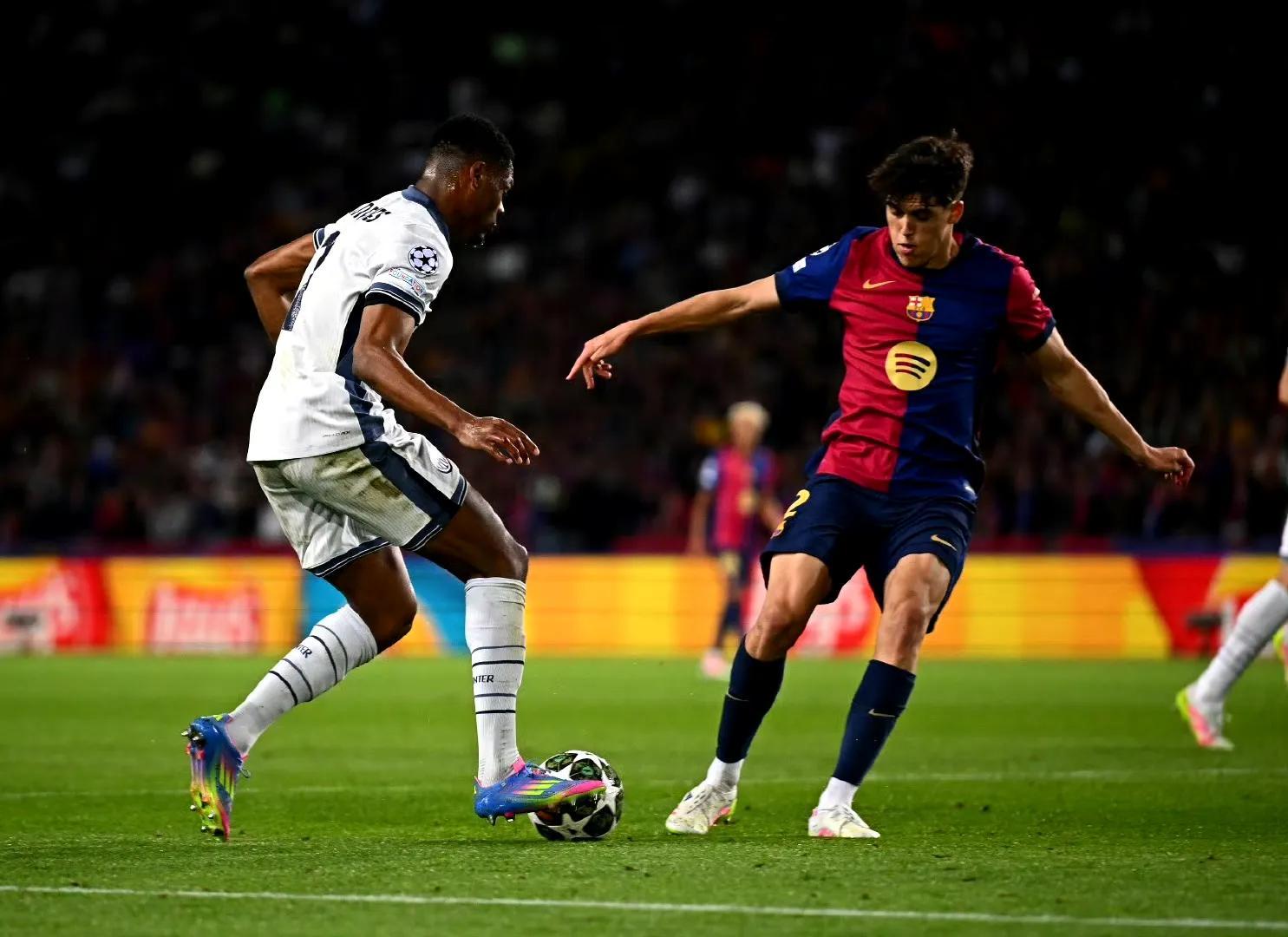 AC米兰鏖战乌克兰，内马尔关键制胜的简单介绍