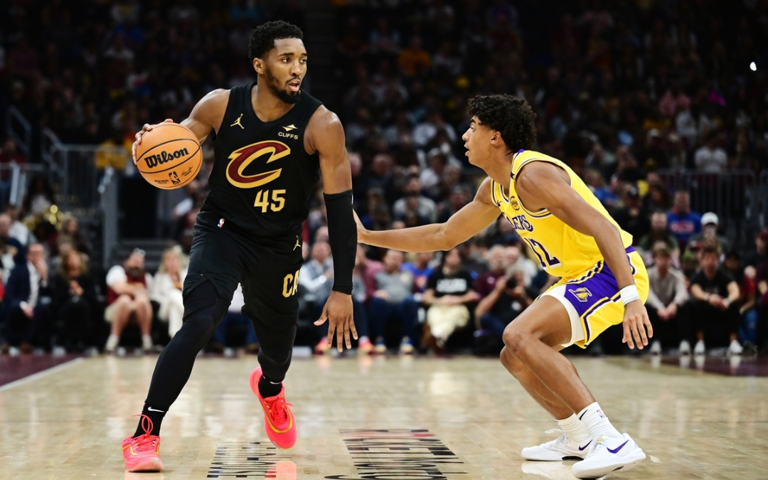 湖人逆转雷霆，米切尔状态火热的简单介绍