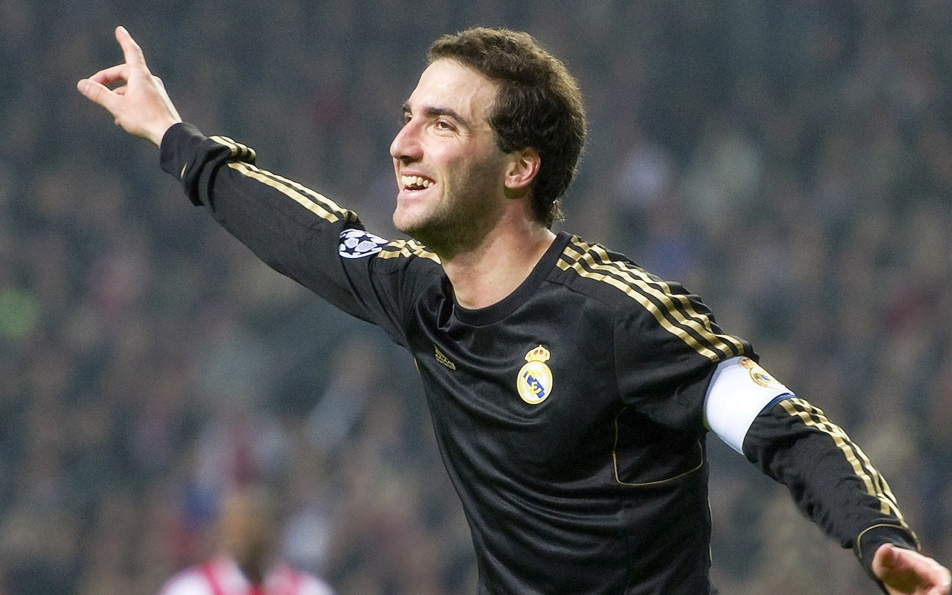 英超争冠之夜,奥纳纳神扑难挽败局,对手无解表现书写历史